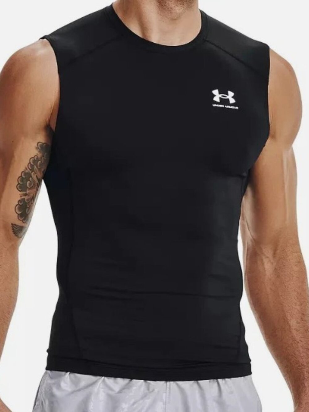 Under Armour Heat Gear Keeps you cool Compression sleeveless T-shirt muscle tank